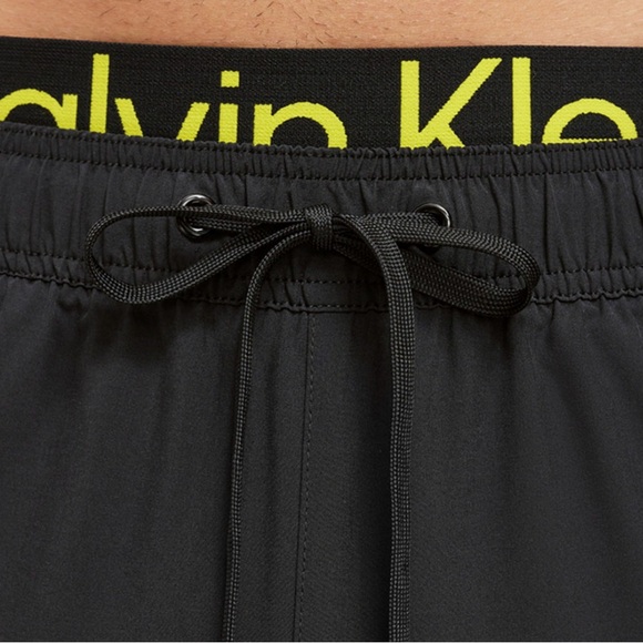 Calvin Klein Logo Elastic Waist Modern Euro
5" Volley Swim Trunks, NWT - Picture 4 of 5